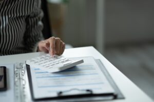 Mikor érdemes könyvelőt váltani? – Intő jelek, amelyeket nem szabad figyelmen kívül hagyni